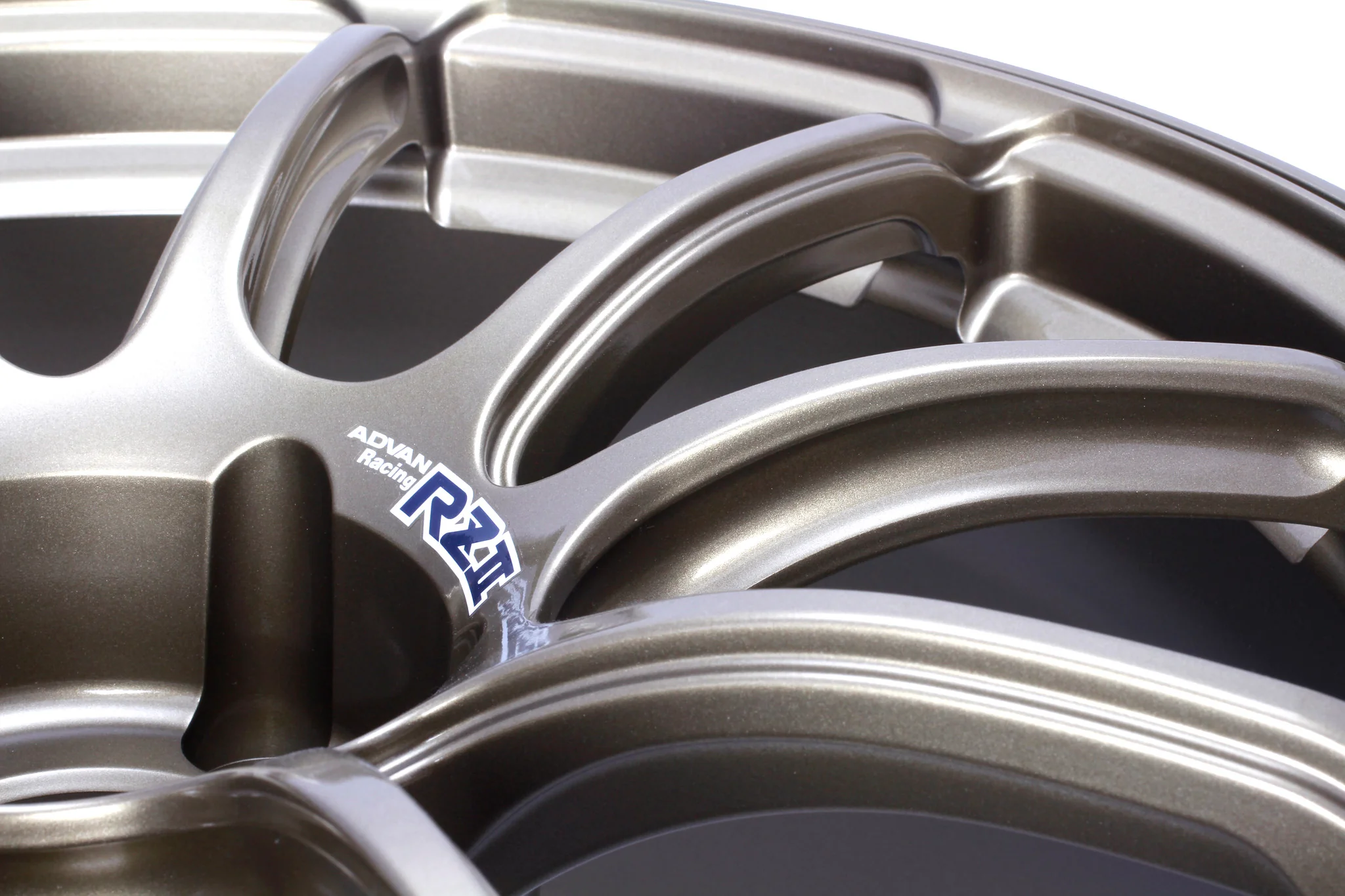 Advan Racing RZII - 19" - Image 3