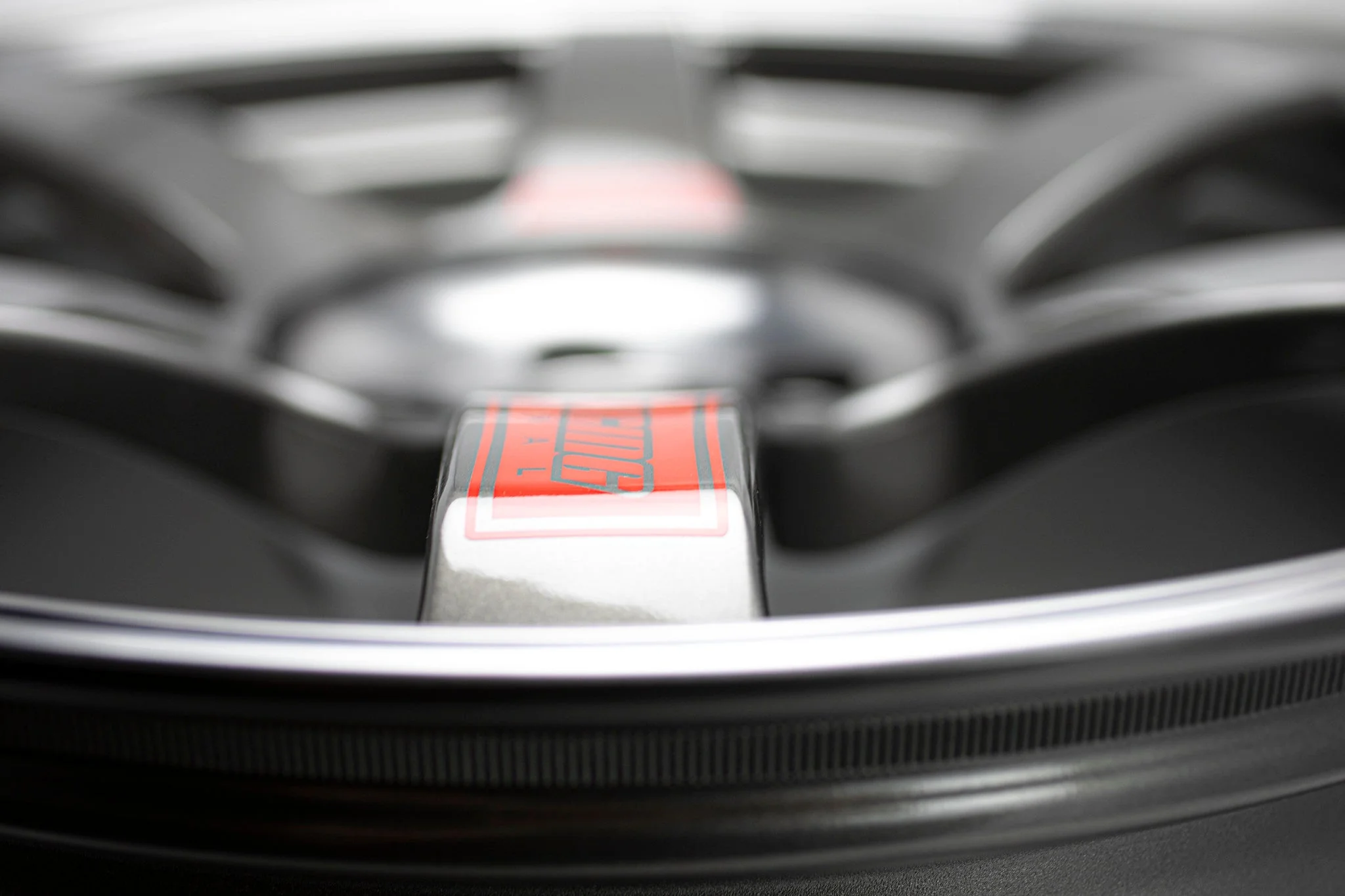 Volk Racing TE37 Saga SL - 17" - Image 9